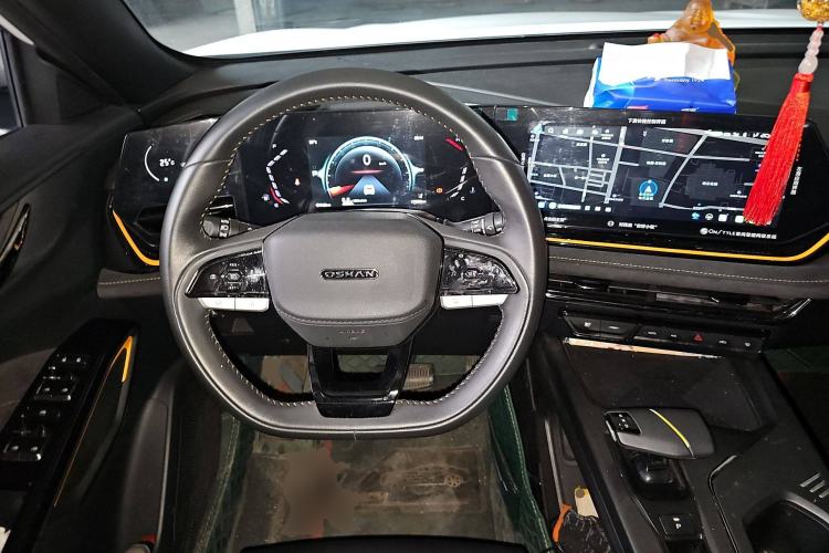 Used CHANGAN OSHAN X5 PLUS 2023 Revised Version 1.5T DCT Navigation Edition Steering Wheel