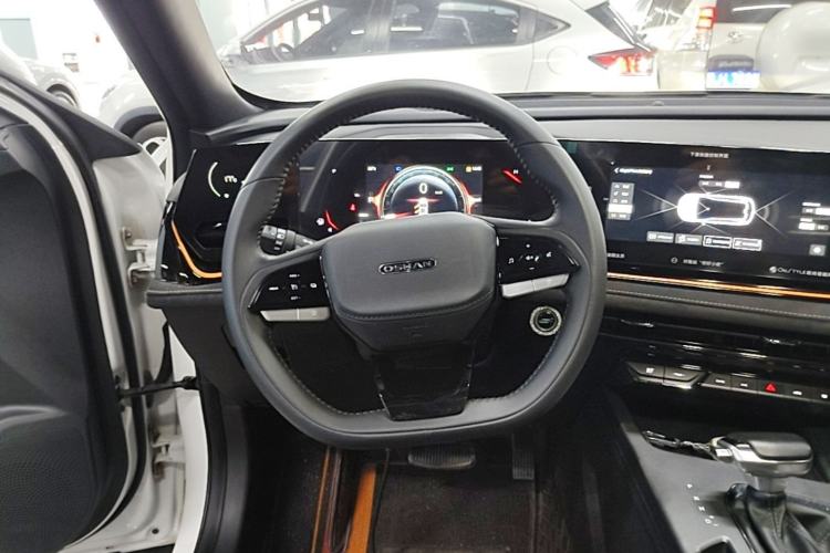 Used CHANGAN OSHAN X5 PLUS 2023 Revised 1.5T DCT Pioneer Edition Steering Wheel