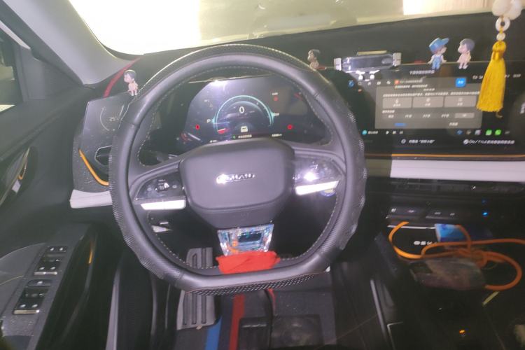 Used CHANGAN OSHAN X5 PLUS 2023 Revised 1.5T DCT Excellence Edition Steering Wheel
