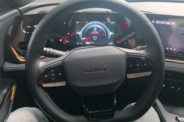 Used CHANGAN OSHAN X5 PLUS 2023 Revised 1.5T DCT Excellence Edition Steering Wheel