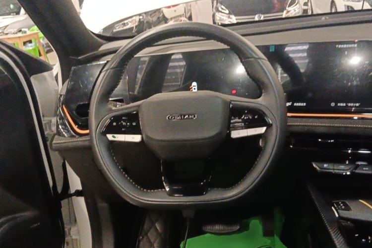 Used CHANGAN OSHAN X5 PLUS 2023 1.5T DCT Excellence Edition Steering Wheel