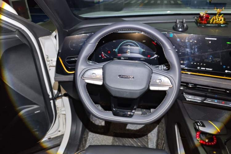 Used CHANGAN OSHAN X5 PLUS 2023 1.5T DCT Excellence Edition Steering Wheel
