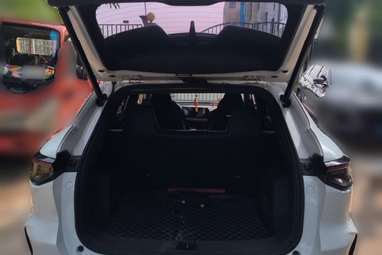 Used CHANGAN OSHAN X5 PLUS 2023 1.5T DCT Smart & Fun AI Edition Trunk