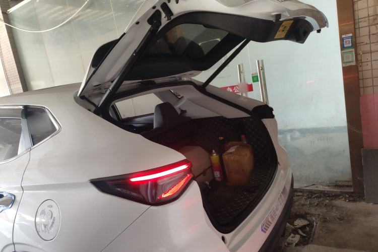 Used CHANGAN OSHAN X5 PLUS 2023 Revised 1.5T DCT Excellence Edition Trunk
