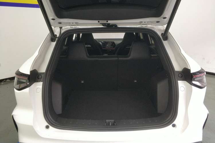 Used CHANGAN OSHAN X5 PLUS 2023 1.5T DCT Excellence Edition Trunk