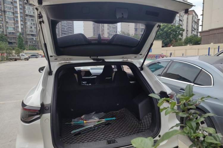 Used CHANGAN OSHAN X5 PLUS 2023 1.5T DCT Enjoyment Version Trunk