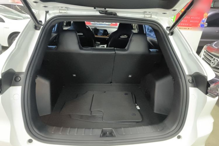 Used CHANGAN OSHAN X5 PLUS 2023 Revised 1.5T DCT Excellence Edition Trunk