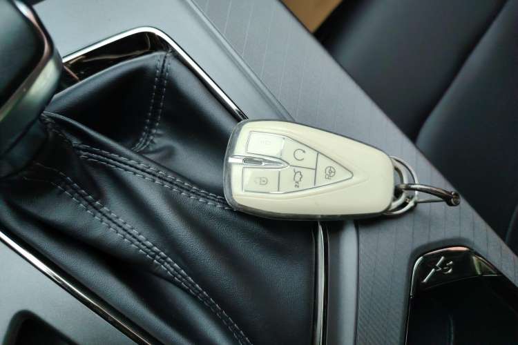 Used CHANGAN OSHAN X5 PLUS 2023 Revised 1.5T DCT Pioneer Edition Vehicle Key
