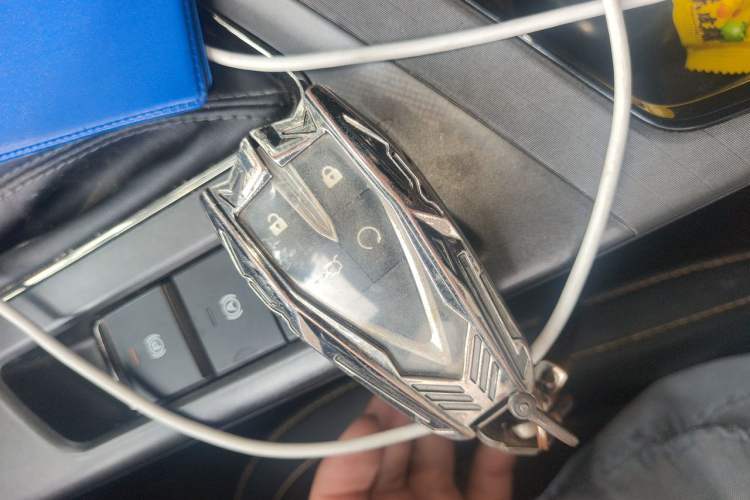 Used CHANGAN OSHAN X5 PLUS 2023 Revised 1.5T DCT Pioneer Edition Vehicle Key