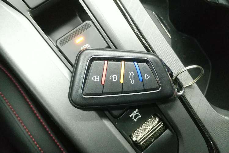 Used CHANGAN OSHAN X5 PLUS 2023 1.5T DCT Excellence Edition Vehicle Key