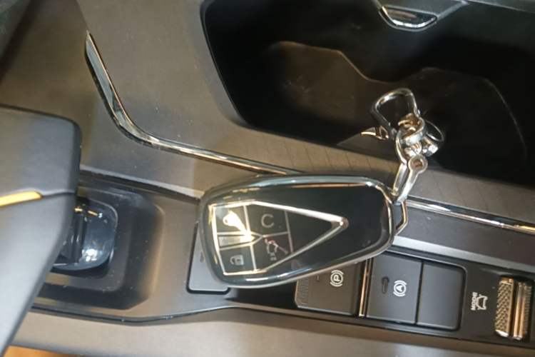 Used CHANGAN OSHAN X5 PLUS 2023 1.5T DCT Excellence Edition Vehicle Key