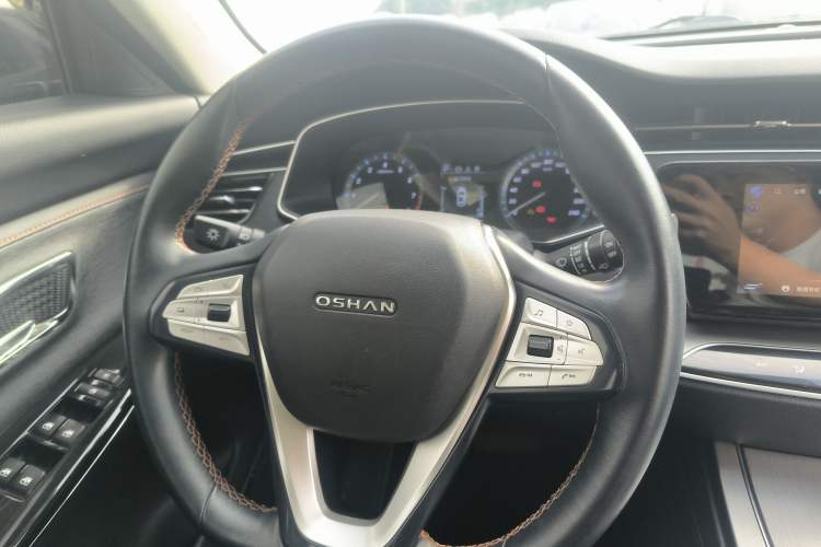 Used CHANGAN OSHAN X7 2020 1.5T Automatic Prestige Edition Steering Wheel