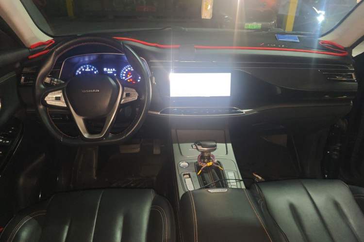 Used CHANGAN OSHAN X7 2020 1.5T Automatic Prestige Edition Center Console