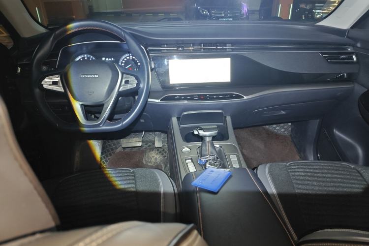 Used CHANGAN OSHAN X7 2020 1.5T Automatic Prestige Edition Center Console