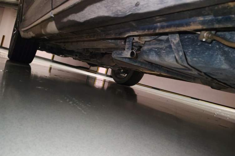 Used CHANGAN OSHAN X7 2020 1.5T Automatic Luxury Model Chassis Rear Left