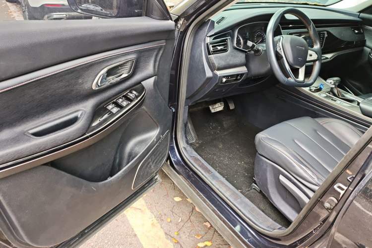Used CHANGAN OSHAN X7 2020 1.5T Automatic Luxury Version Driver Seat