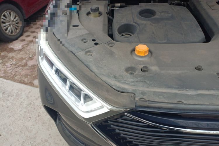 Used CHANGAN OSHAN X7 2020 1.5T Automatic Luxury Version Engine Bay Right