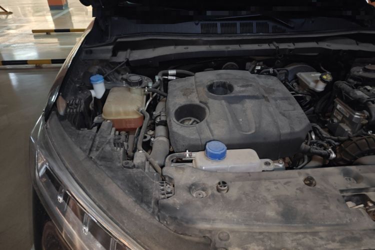 Used CHANGAN OSHAN X7 2020 1.5T Automatic Prestige Edition Engine Bay Right