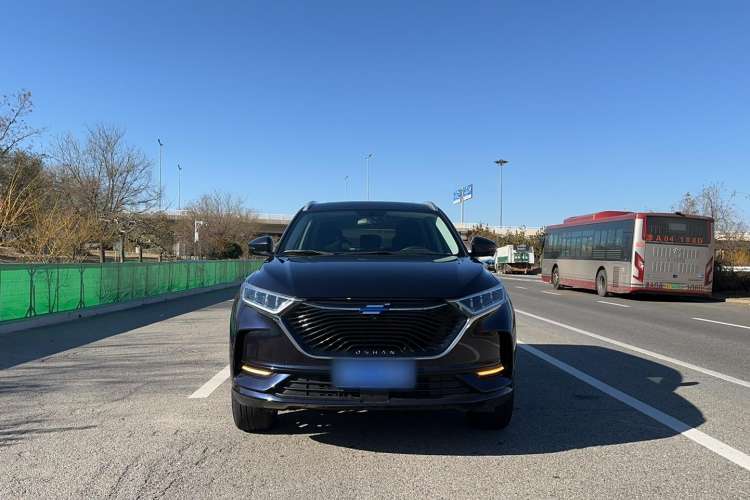 Used CHANGAN OSHAN X7 2020 1.5T Automatic Luxury Model Exterior 1