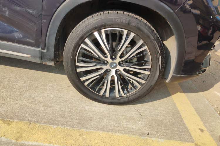 Used CHANGAN OSHAN X7 2020 1.5T Automatic Luxury Model Exterior 4