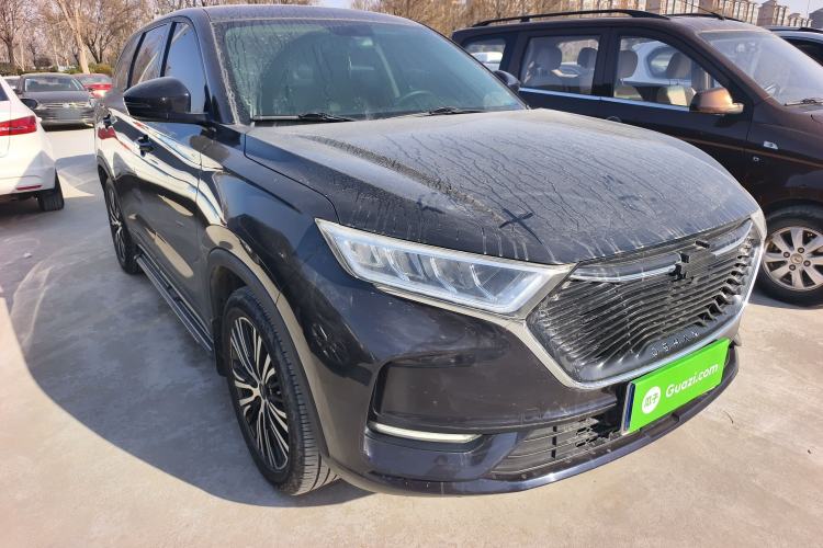 Used CHANGAN OSHAN X7 2020 1.5T Automatic Luxury Version Front Right 45 Deg