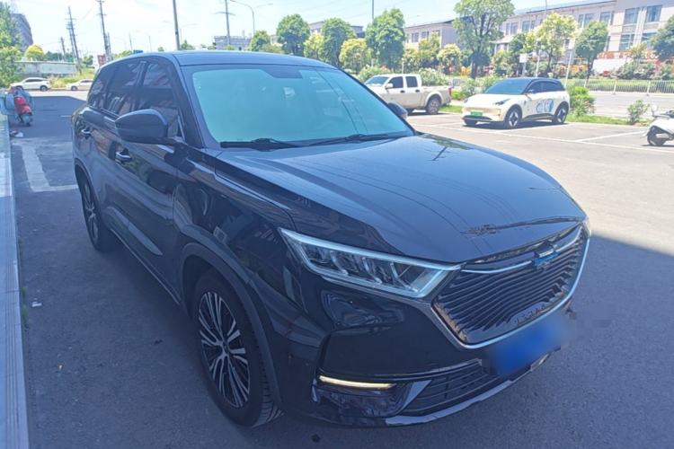 Used CHANGAN OSHAN X7 2020 1.5T Automatic Luxury Version Front Right 45 Deg