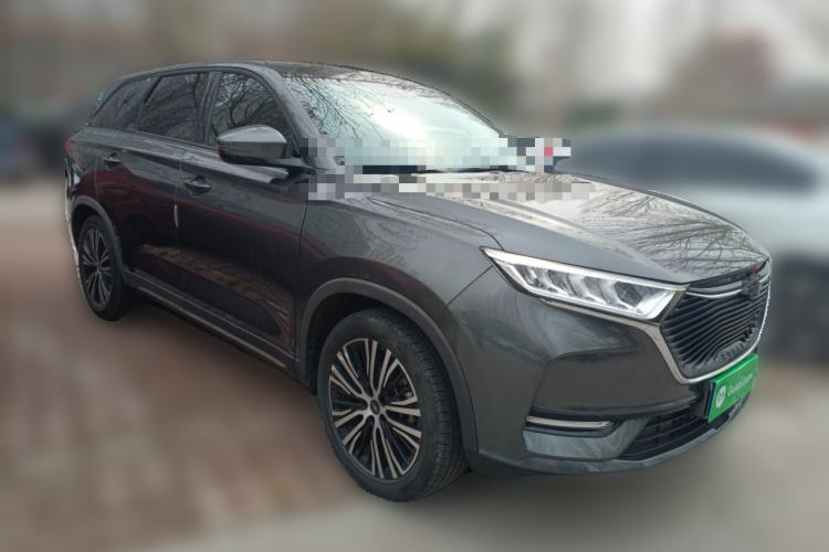 Used CHANGAN OSHAN X7 2020 1.5T Automatic Luxury Version Front Right 45 Deg
