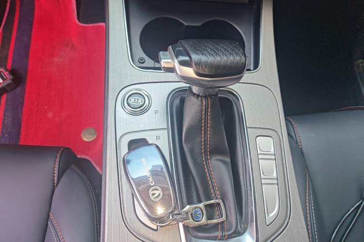 Used CHANGAN OSHAN X7 2020 1.5T Automatic Luxury Version Gear Lever