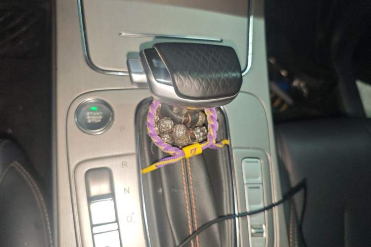 Used CHANGAN OSHAN X7 2020 1.5T Automatic Prestige Edition Gear Lever