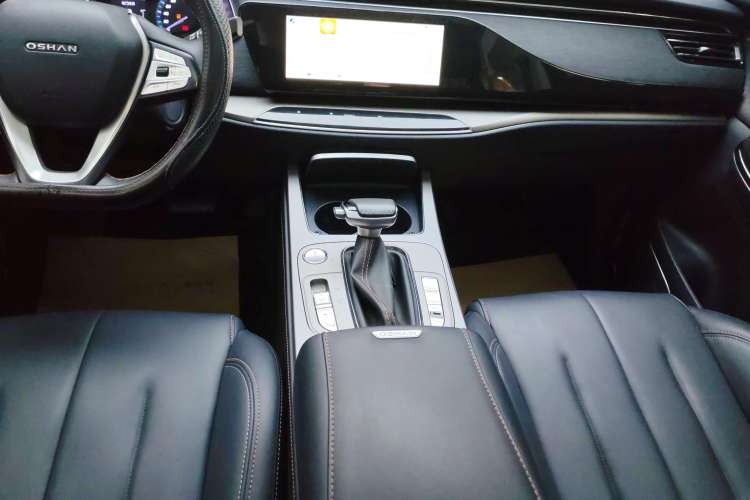 Used CHANGAN OSHAN X7 2020 1.5T Automatic Luxury Model Gear Lever