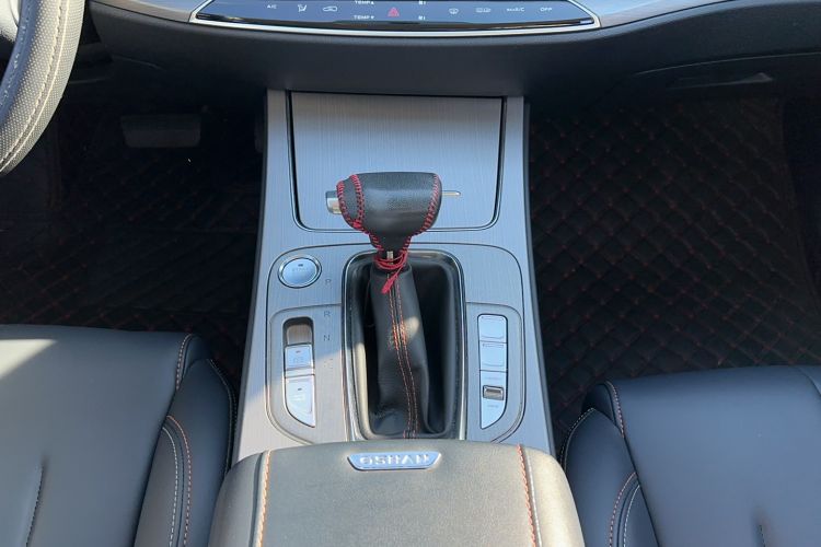Used CHANGAN OSHAN X7 2020 1.5T Automatic Luxury Model Gear Lever