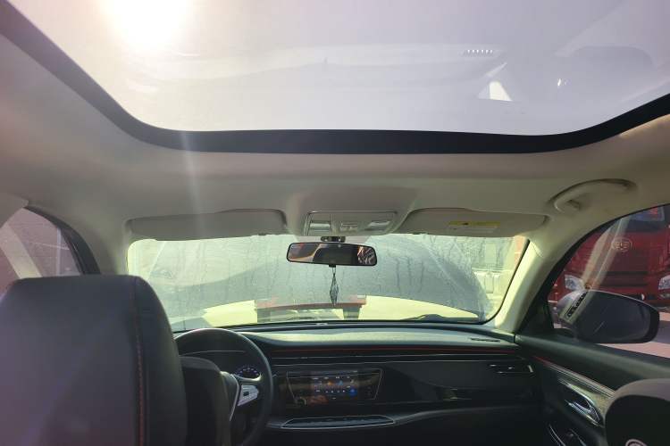 Used CHANGAN OSHAN X7 2020 1.5T Automatic Luxury Version Headliner