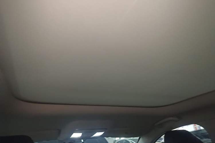 Used CHANGAN OSHAN X7 2020 1.5T Manual Luxury Version Headliner