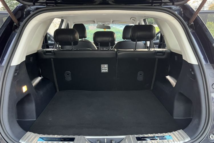 Used CHANGAN OSHAN X7 2020 1.5T Manual Elite Edition Interior 4