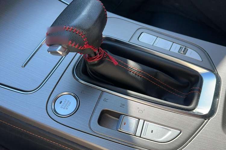 Used CHANGAN OSHAN X7 2020 1.5T Automatic Luxury Model Interior 6