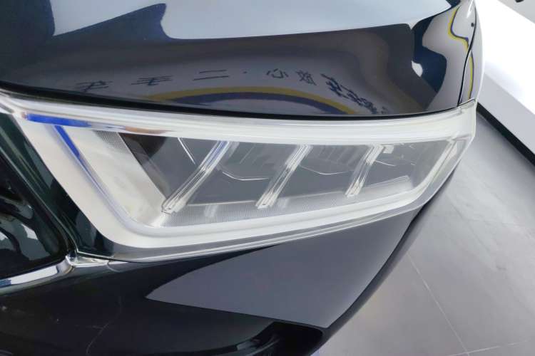 Used CHANGAN OSHAN X7 2020 1.5T Automatic Luxury Model Left Front Headlight