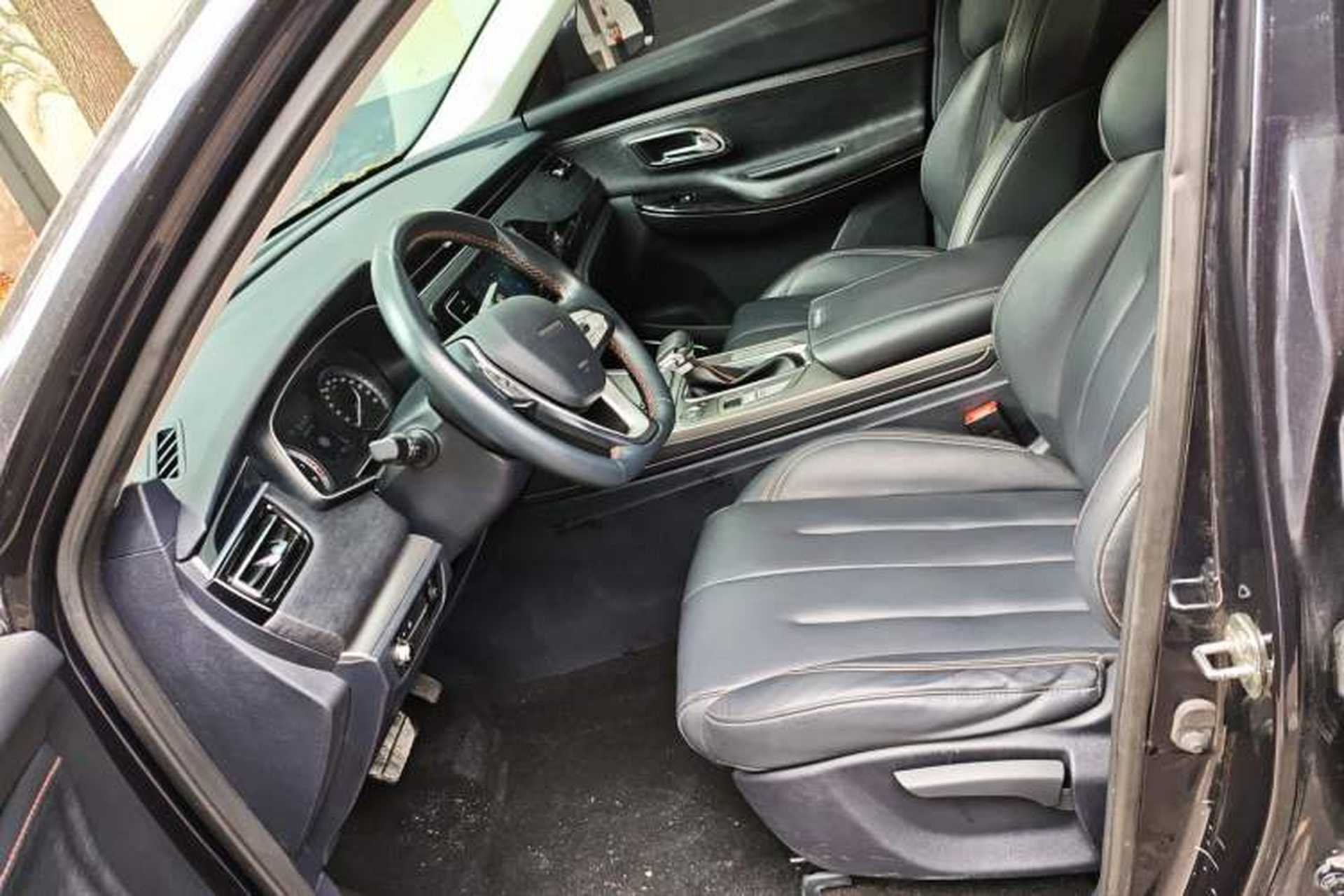 Used CHANGAN OSHAN X7 2020 1.5T Automatic Luxury Version Left Front Seat