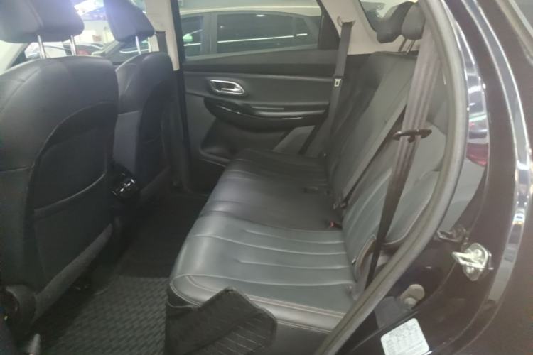 Used CHANGAN OSHAN X7 2020 1.5T Manual Luxury Version Left Rear Seat