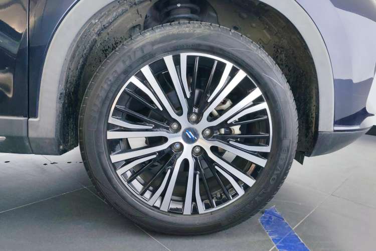 Used CHANGAN OSHAN X7 2020 1.5T Automatic Luxury Model Left Rear Wheel Hub