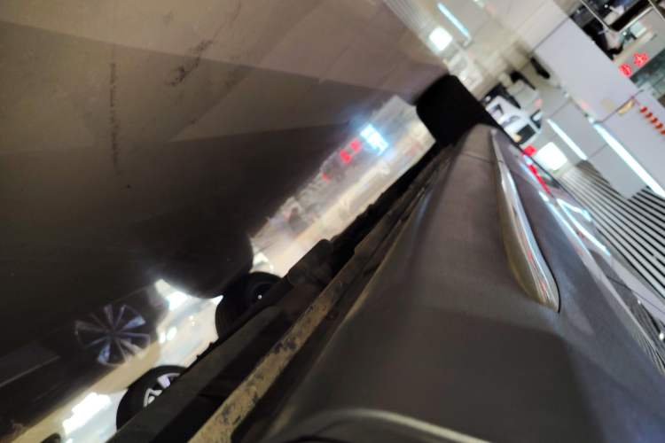 Used CHANGAN OSHAN X7 2020 1.5T Automatic Prestige Edition Left Side Sill