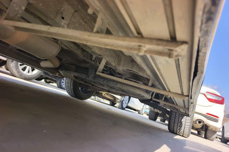 Used CHANGAN OSHAN X7 2020 1.5T Automatic Luxury Version Left Side Sill