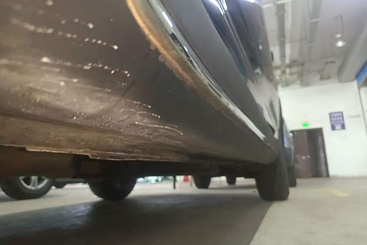 Used CHANGAN OSHAN X7 2020 1.5T Manual Luxury Version Left Side Sill