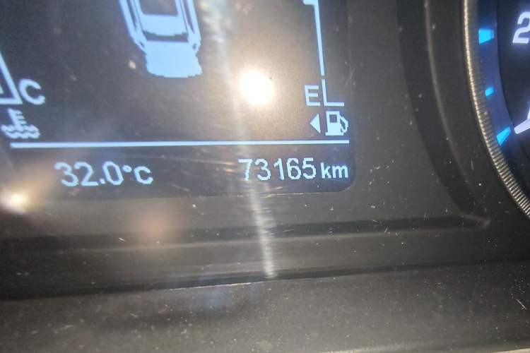Used CHANGAN OSHAN X7 2020 1.5T Automatic Prestige Edition Odometer Close Up