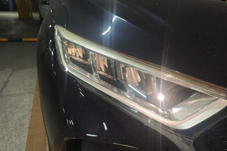 Used CHANGAN OSHAN X7 2020 1.5T Automatic Prestige Edition Right Front Headlight