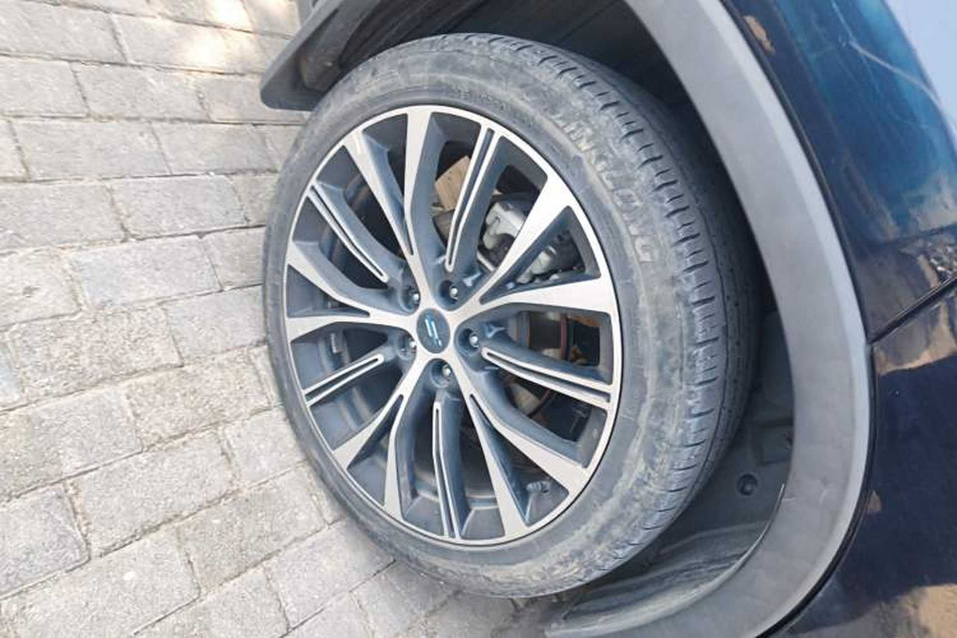 Used CHANGAN OSHAN X7 2020 1.5T Automatic Flagship Edition Right Rear Wheel Hub