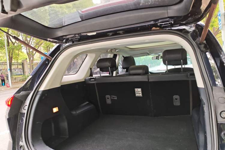 Used CHANGAN OSHAN X7 2020 1.5T Automatic Luxury Version Trunk