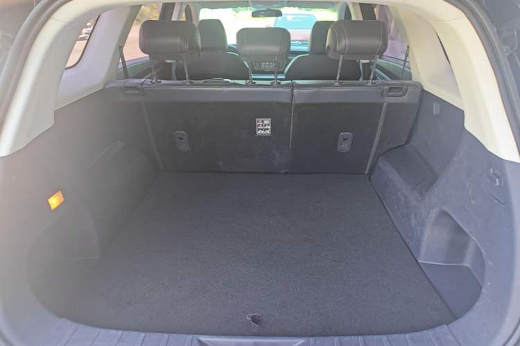 Used CHANGAN OSHAN X7 2020 1.5T Automatic Luxury Version Trunk