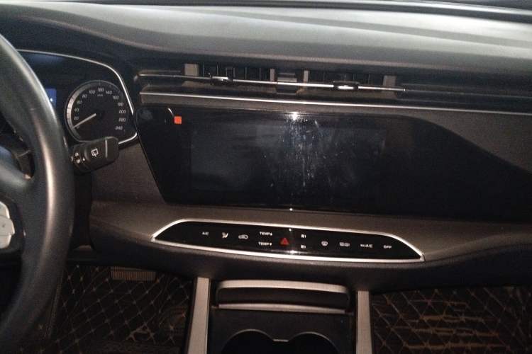 Used CHANGAN OSHAN X7 2020 1.5T Automatic Prestige Edition Audio And AC Panel