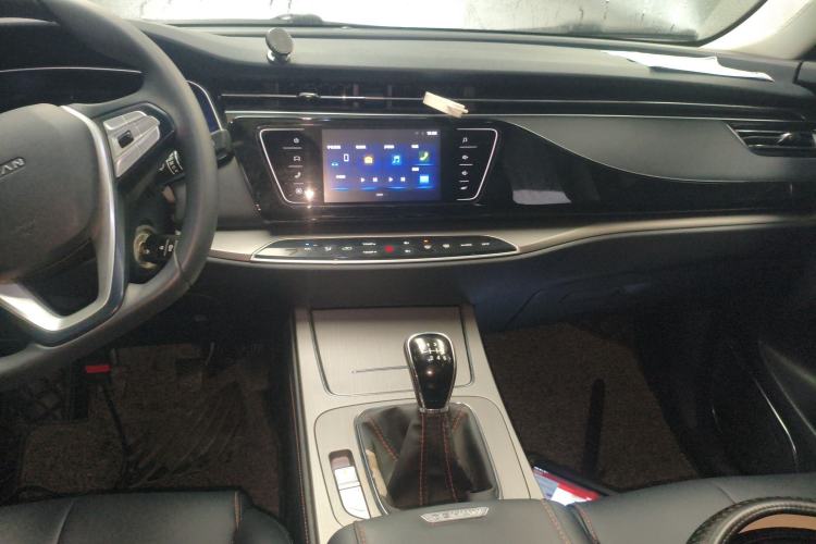 Used CHANGAN OSHAN X7 2020 1.5T Manual Luxury Version Audio And AC Panel