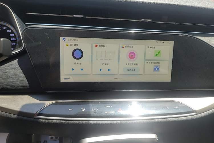 Used CHANGAN OSHAN X7 2020 1.5T Automatic Luxury Model Audio And AC Panel